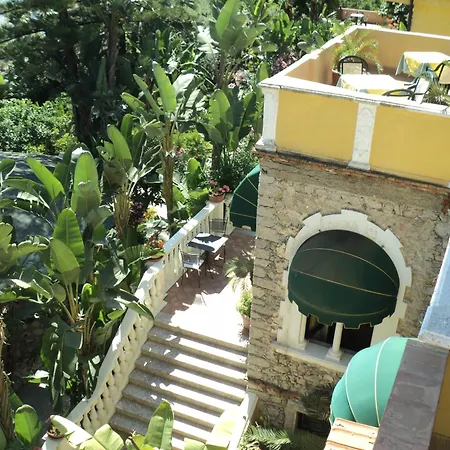 Hotel Baia Delle Sirene 3*