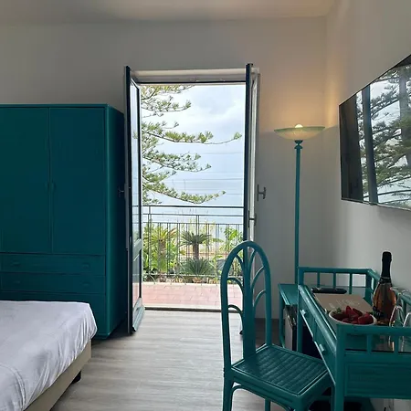 Hotel Baia Delle Sirene 3*