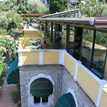 Otel Baia Delle Sirene