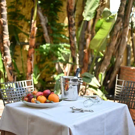 Otel Baia Delle Sirene